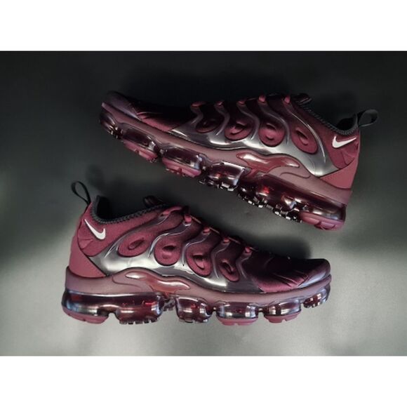 Nike Air VaporMax Plus. Night Maroon. Size 9.5 -  FN6850-681 main image 5